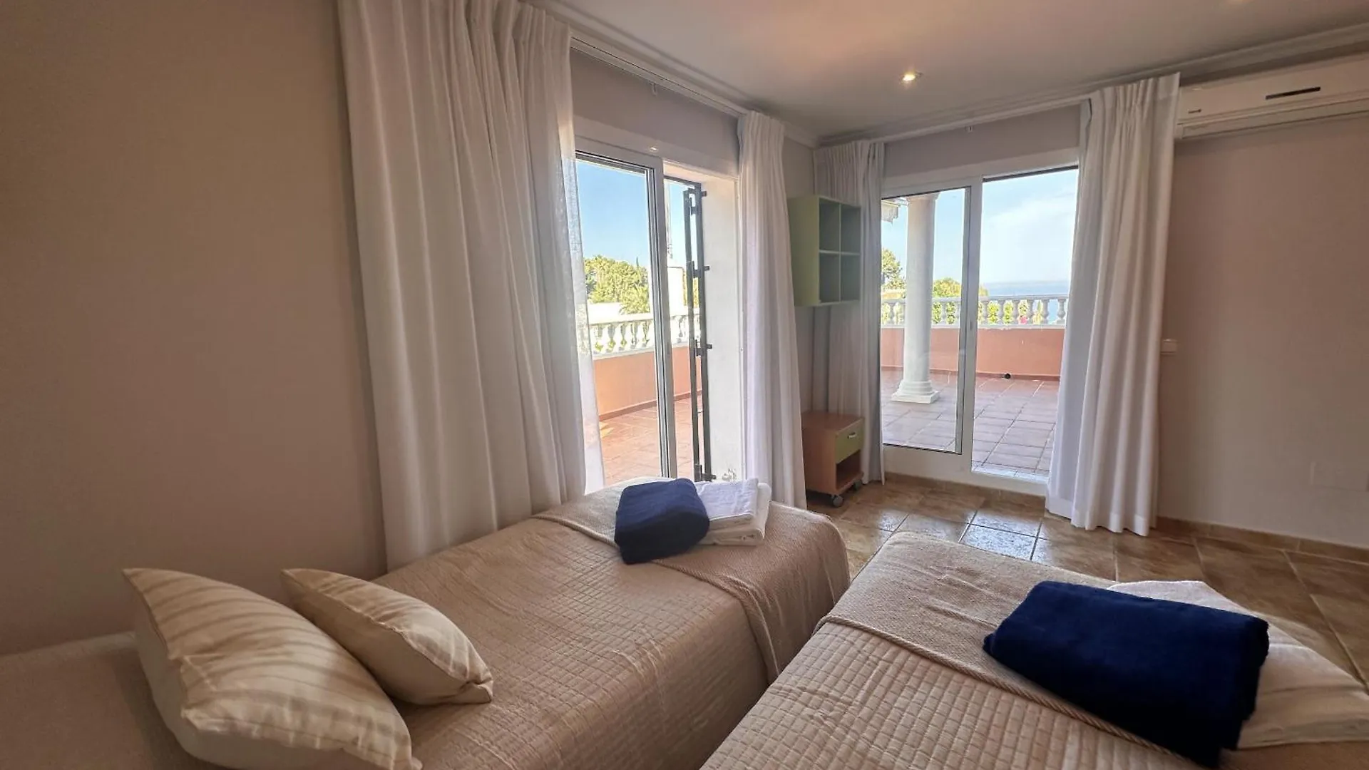 Malagasuite Villa Olmedo Benalmadena 0*,