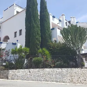 3* Lägenhetshotell Pueblo Evita Hill